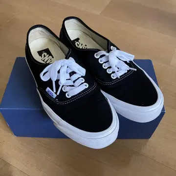VANS PREMIUM 어센틱 25.5cm