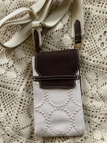 핸드메이드 미나 페르호넨 탬버린 스마트폰 숄더