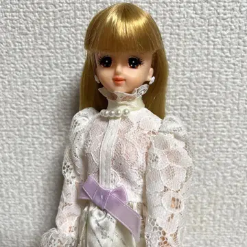 바비 타카라 barbie 화이트 판타지 빨간색 원피스 포함 제니