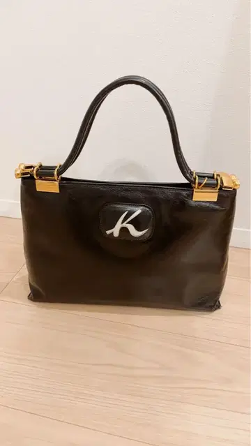 Kitamura 블랙 가죽 핸드백