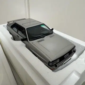 AUTOart Audi sport Quattro 1988 1/18