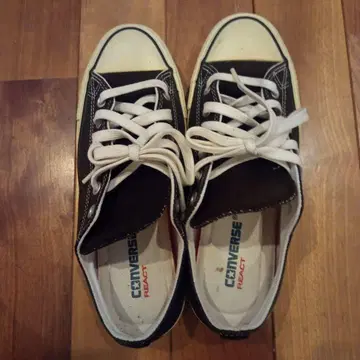 CONVERSE REACT 블랙 스니커즈 US7.5
