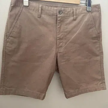 나노 유니버스 베이지 숏팬츠 지퍼식 혼방 소재