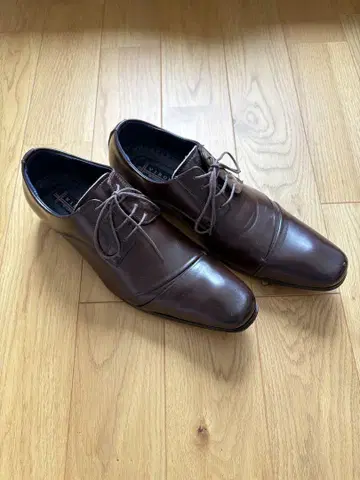 [ 새상품급 ] VIBORGS 가죽 신발 25.5cm
