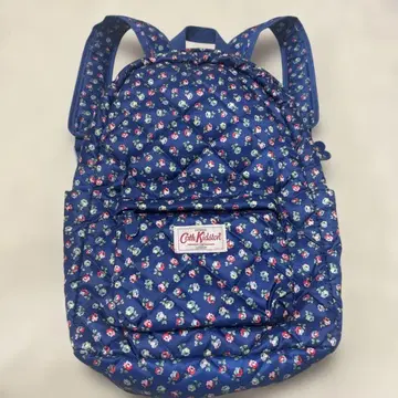 새상품급 Cath Kidston 꽃무늬 백팩 네이비