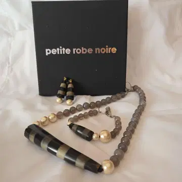petite robe noire 목걸이 팔찌 귀찌 세트