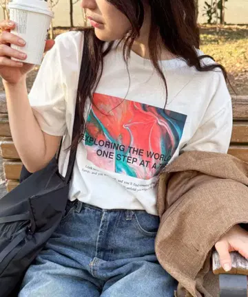 feepur 뉴앙스 그래픽 Tee