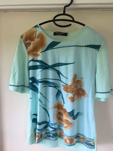 1 LEONARD FASHION 플라워 프린트 반팔 상의
