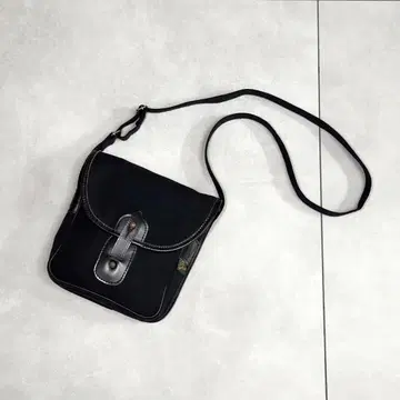 Brady MALVERN 숄더백 브레디 말번 블랙