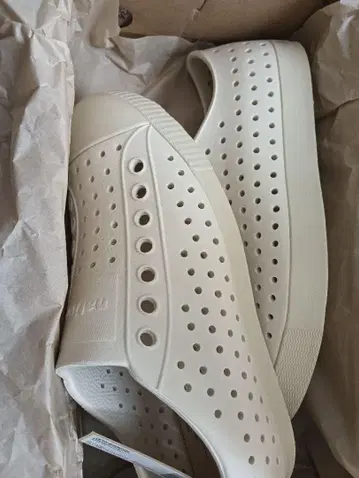 새상품 네이티브 native JEFFERSON 본 화이트 23.5cm