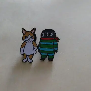 히구치 유코 CIRCUS전 핀 배지 2종