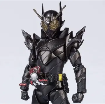 SHFiguarts 가면라이더 메탈빌드 피규아트
