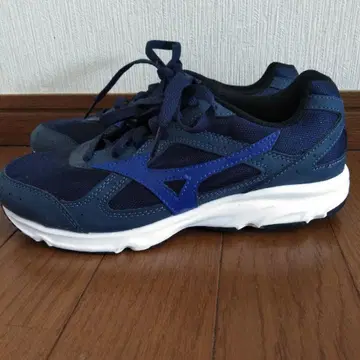 Mizuno 네이비 러닝화 체육관 신발 24.0cm