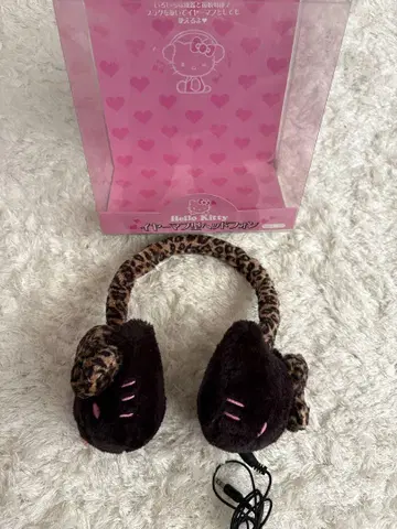 헬로키티 레오파드 무늬 귀도리