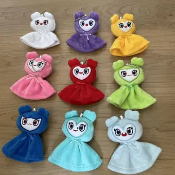 다채로운 색상의 봉제 인형풍 키링