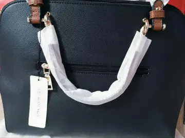 블랙 합성 피혁 핸드백