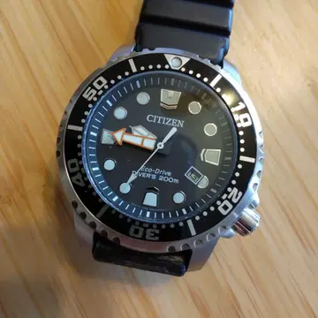 CITIZEN Eco-Drive 손목시계 200m 방수