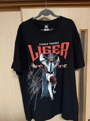 LIGER 사인 포함 T셔츠 XL