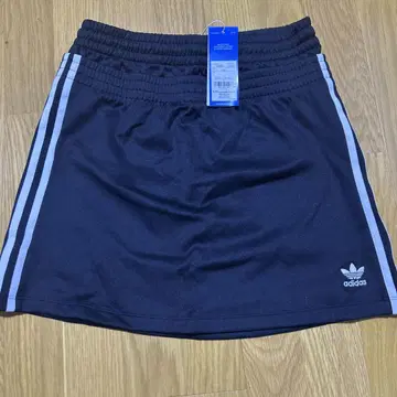미사용 새상품 여성용 adidas 미니 스커트 사이즈 L
