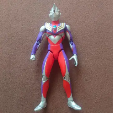 울트라 액트 울트라맨 티가