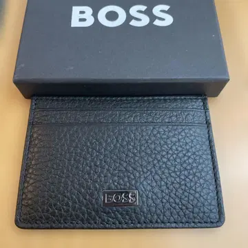 [미사용 새상품] BOSS 블랙 가죽 카드 케이스