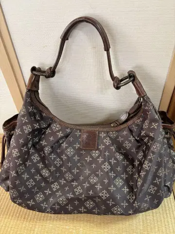 russet 숄더백