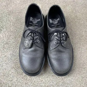 Dr. Martens 블랙 가죽 로퍼