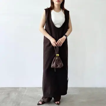 슬리브리스 롱 원피스 브라운 스펀지 니트 원피스