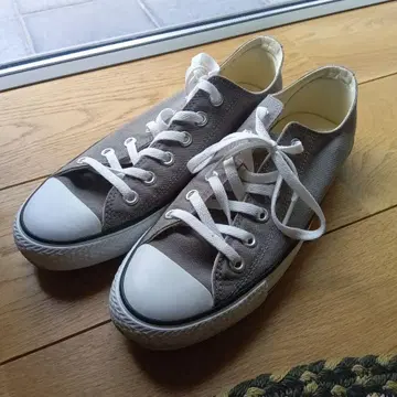 컨버스 그레이 캔버스 로우컷 스니커즈 25.5cm 1회 사용