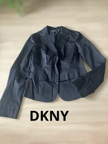 DKNY 테일러드 재킷 숏 블랙