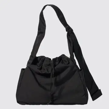 [미사용 새상품] UNIQLO C 소프트 퍼피 숄더백 블랙