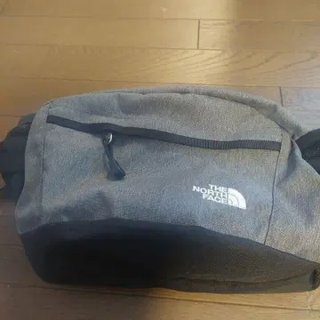 THE NORTH FACE 숄더백 그레이