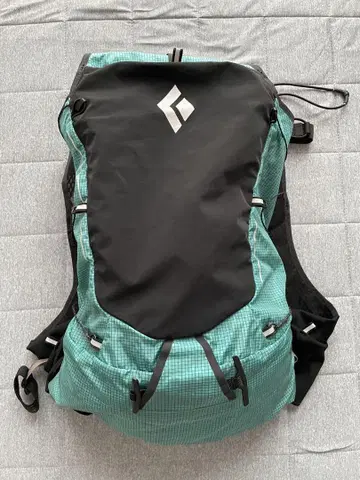 BLACK DIAMOND Distance 22L Backpack