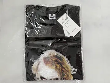 THE DARK KNIGHT TRILOGY / T-SHIRT BLACK