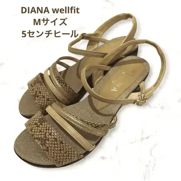 DIANA 베이지 스트랩 웨지 샌들 다이애나
