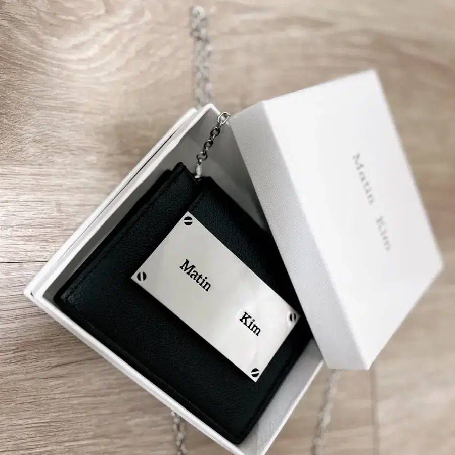 【MATIN KIM】CARGO CROSS MINI BAG IN WHITE CARGO CROSS MINI BAG IN WHITE - MATINKIM