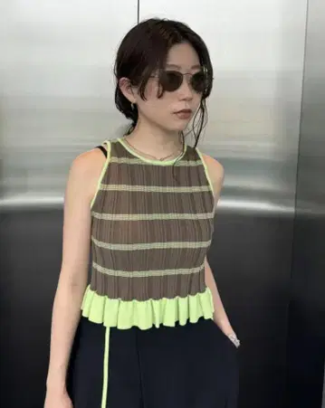 AMERI MEDI PURIPURI SHORT KNIT TOP