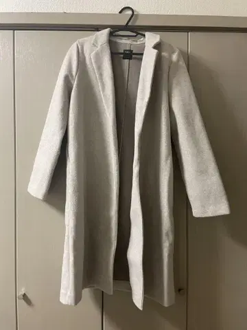 ZARA 베이지 롱 코트 M 사이즈