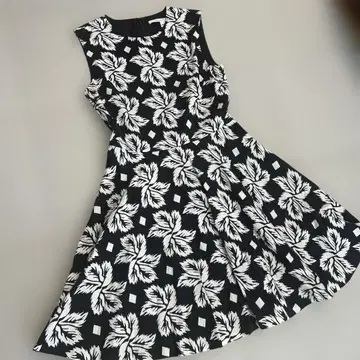 DIANE von FURSTENBERG 슬리브리스 원피스 사이즈 10