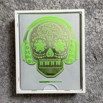 Special Edition Skull Design CD