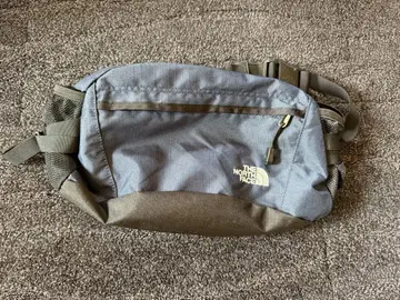 THE NORTH FACE 바디백 그레이