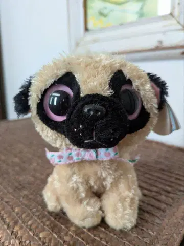 ty BEANIE BOO's Pugsly