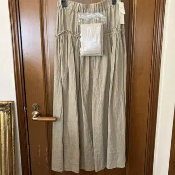 택 포함 새상품 LIESSE 린넨 티어드 플레어 스커트