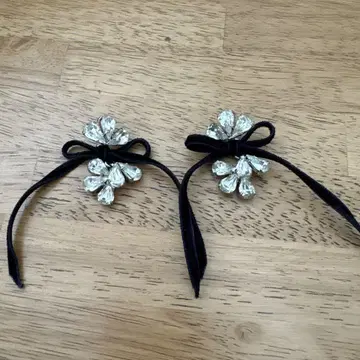 쁘띠 로브 노아 비쥬 리본 귀걸이