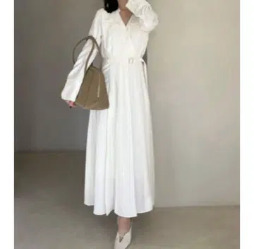 더블 새틴 노카라 턱 원피스 anuans
