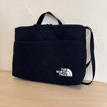 THE NORTH FACE 퀼팅 숄더백 사코슈 블랙