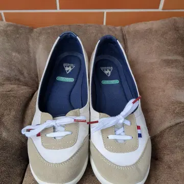 르꼬끄 펌프스 스니커즈 Le Coq Sportif 이에나V 경량