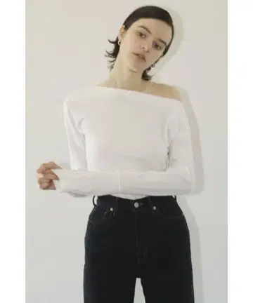 ARRANGE BOAT NECK TOPS 8/17까지