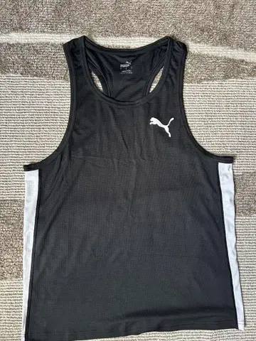 PUMA 탱크탑 L 사이즈 (블랙)