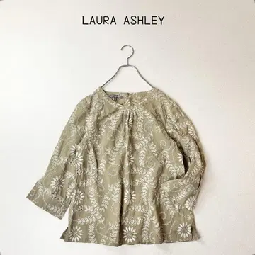 LAURA ASHLEY 로라 애슐리 자수 컷워크 블라우스